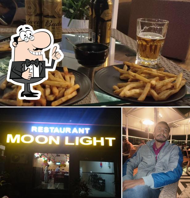 Restaurant moon light