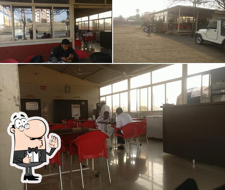 Here's a picture of New Bombay Restaurant Satara