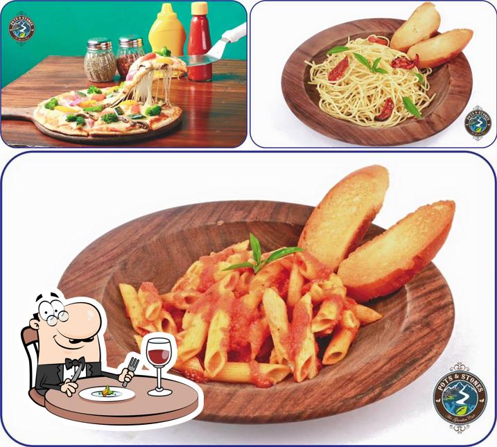 Food at Pots and Stones Coffee & Eatery