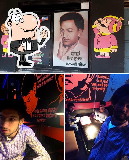 Look at the pic of Burger house