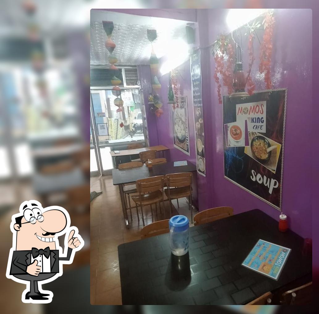 Momos King Cafe