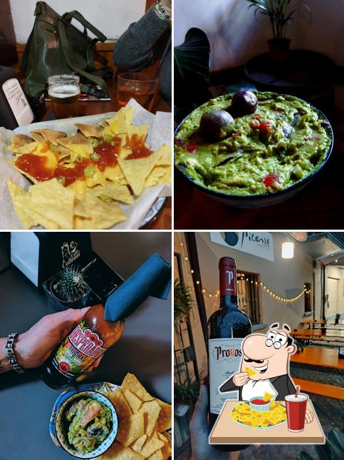 Nachos al Picasso aperitapas café