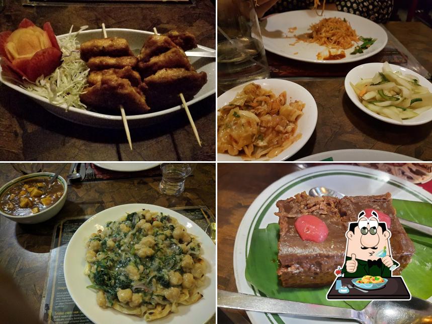 Food at The Peking Tom