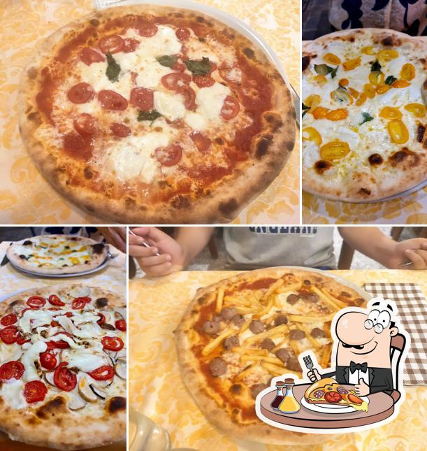 Ordina una pizza a Ristorante Pizzeria La Lucciola