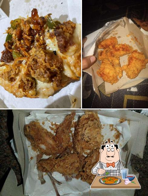 Chicken wings at Fryoo Fried And Pizza
