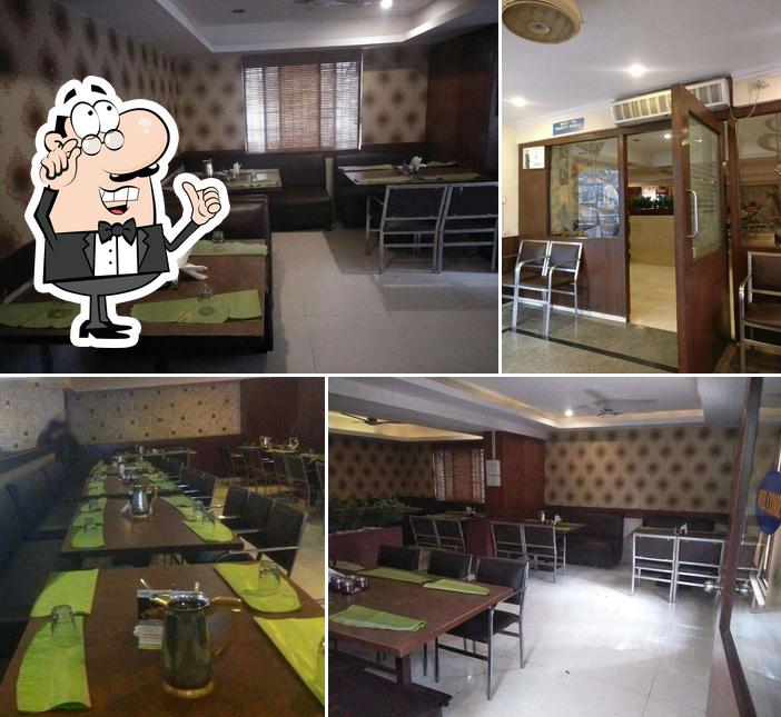 Nandhini Deluxe Restaurant