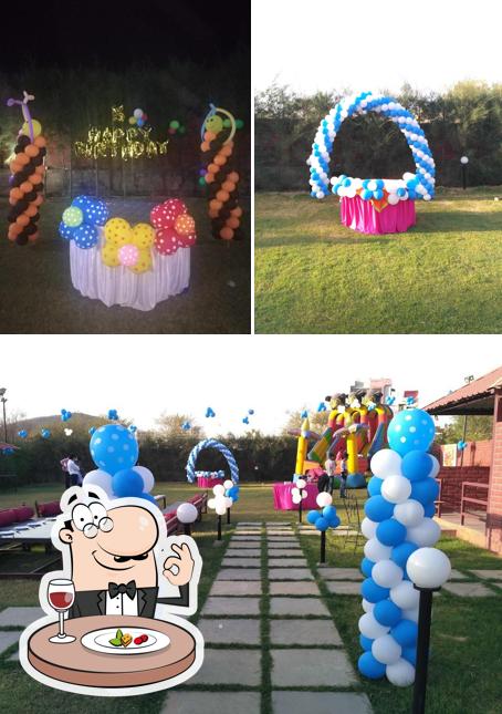 Punjabi Laziz is distinguished by food and play area
