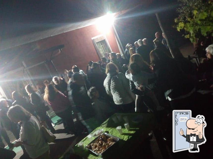 Guarda la foto di Pizzeria " Leone d' oro " Capriglia