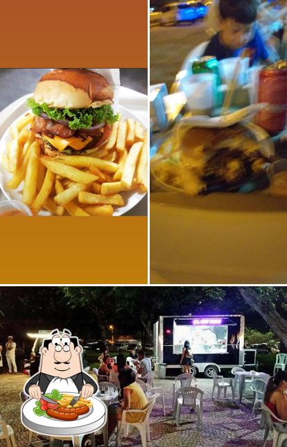 O The King Burger se destaca pelo comida e interior