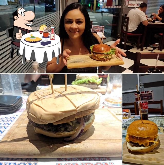 Experimente um dos hambúrgueres oferecidos no Hamburgueria London