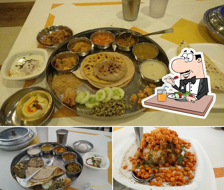 Food at Haldiram's Abhinandan