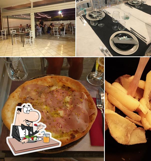 Braciami si caratterizza per la cibo e interni