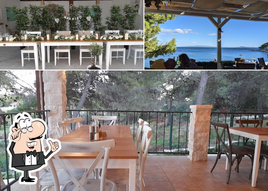 Dai un'occhiata agli interni di Konoba Labadusa