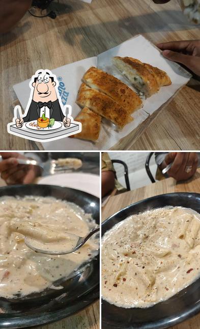Meals at Cheesiaano Pizza