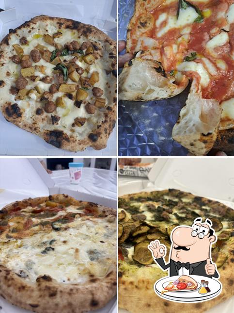 Scegli una pizza a Pizzeria Gennaro Esposito