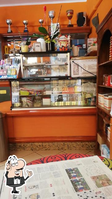 Gli interni di Bar Cavour