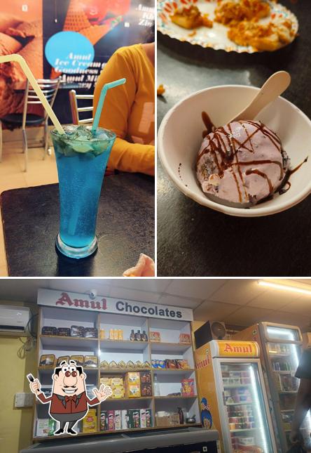 Meals at Dinesh cafe (amul ice cream parlour)