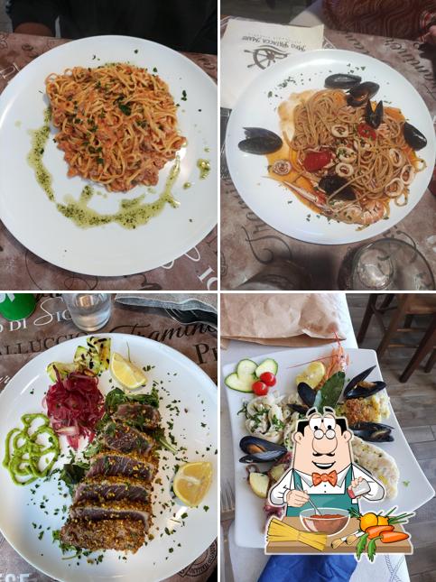 Spaghetti alla bolognese al Meo Patacca Mare Ristorante Pizzeria