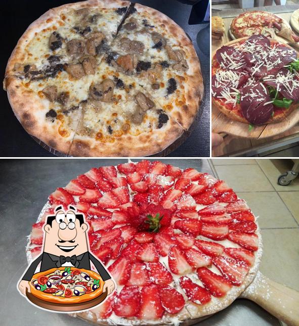 A Pizzeria VECCHIA PORTO, puoi provare una bella pizza