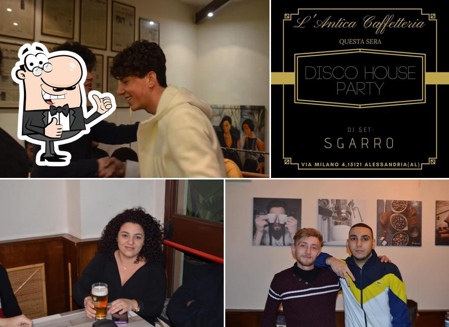 Guarda la immagine di Antica Caffetteria