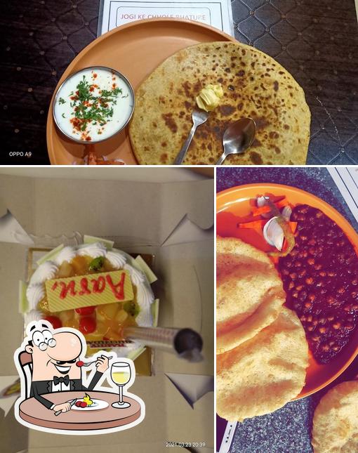 Food at Jogi ke Chole Bhature