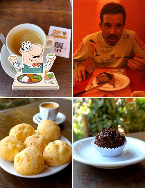 Comida em Café Caramelo