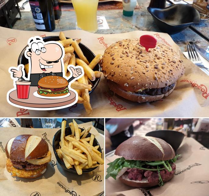 Prova un hamburger a Roadhouse Restaurant Peschiera del Garda