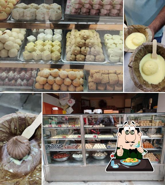 Food at Satyanarayan Mistanna Bhandar
