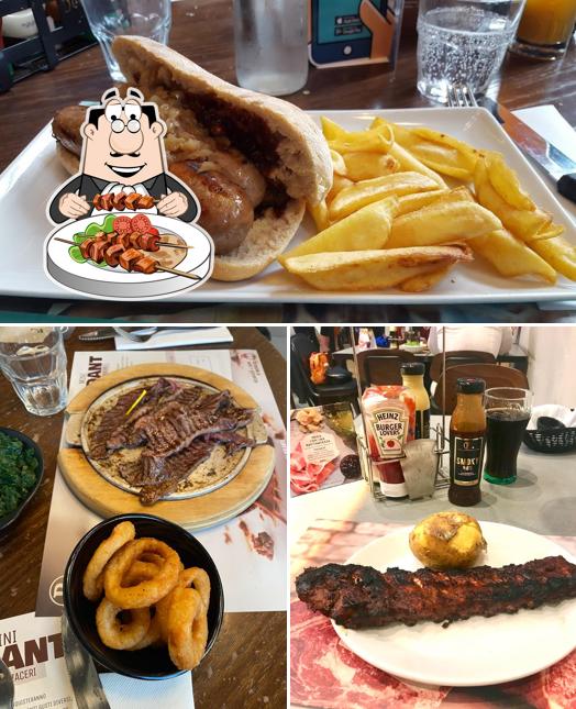 Platti al ROADHOUSE RESTAURANT CITY LIFE - MEATERY