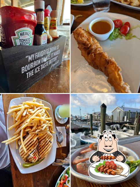 Boat House Bar & Grill
