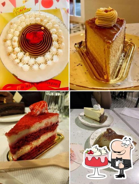 Red velvet cake at Poetry by Love and Cheesecake, Koregaonpark