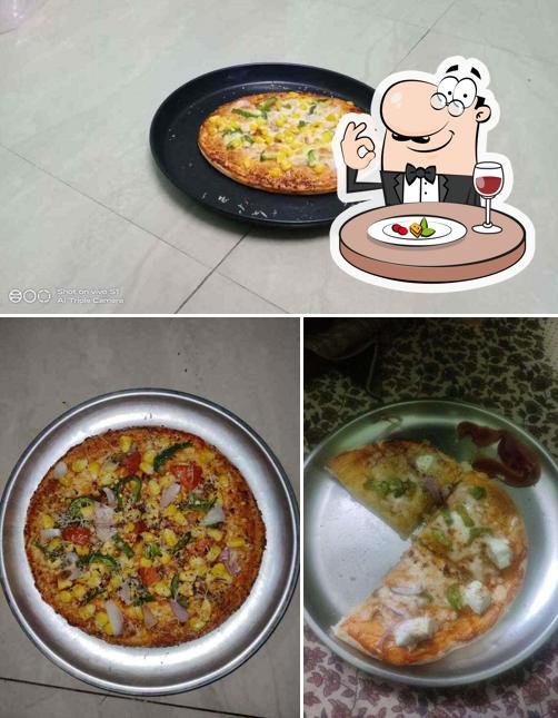 Food at Graduate Pizza Wala