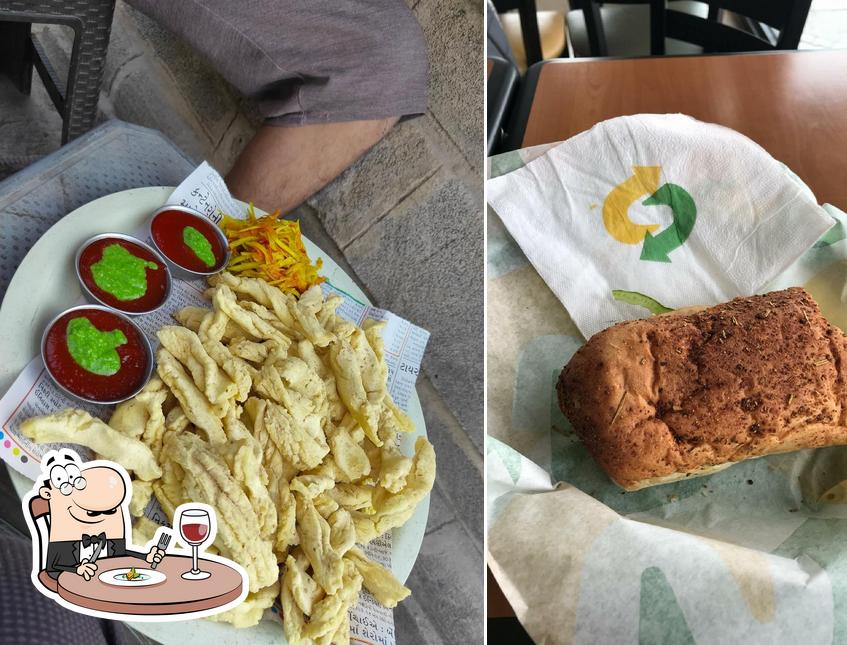 Food at Mahadev Ganthiya sandipbhai