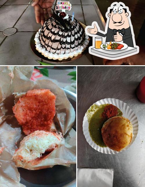 Food at Tasty Vadapav