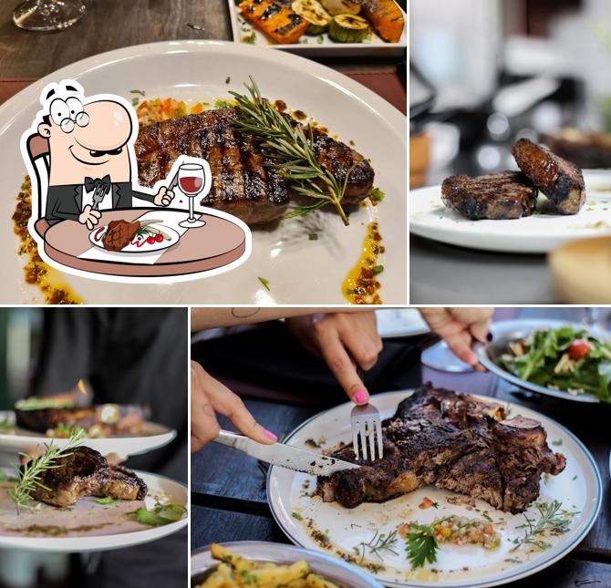 Experimente pratos de carne no Angus Carnes