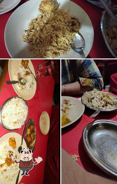 Food at Sutanuti Junction