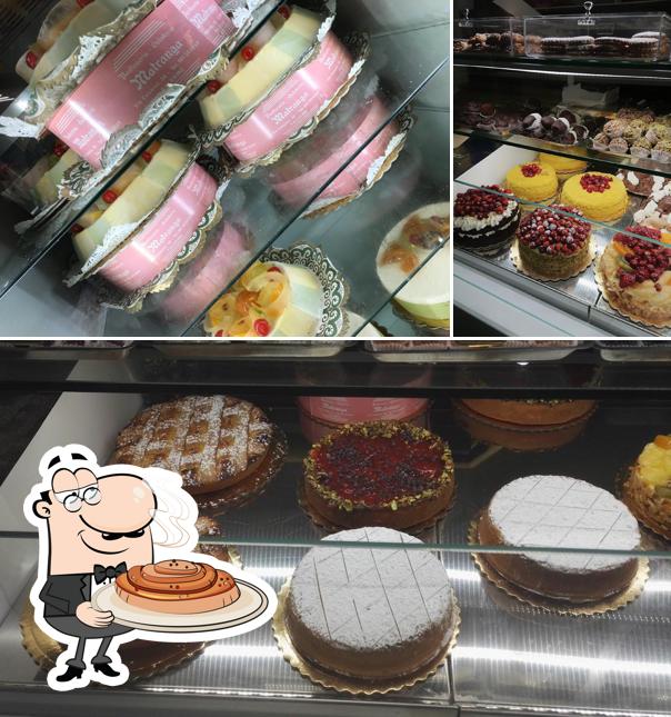 Vedi la foto di Pasticceria G.b. Matranga