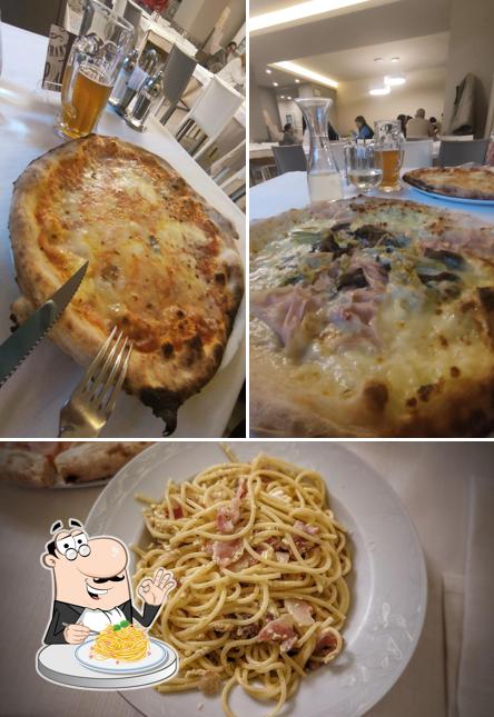 Spaghetti alla carbonara al Pizzeria Vecchia Napoli