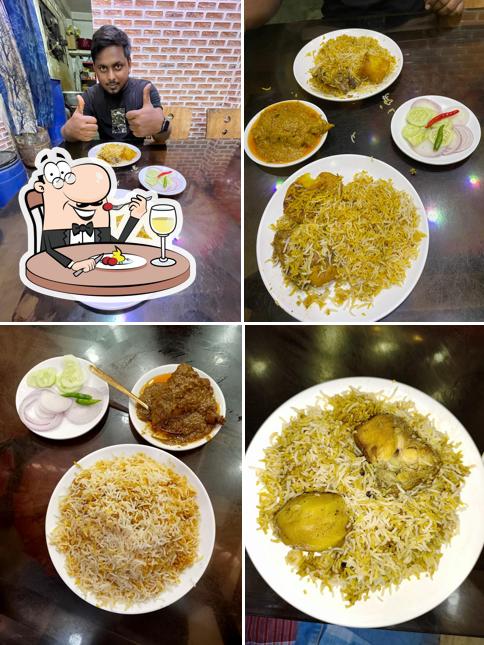 Food at Akra Haji biryani