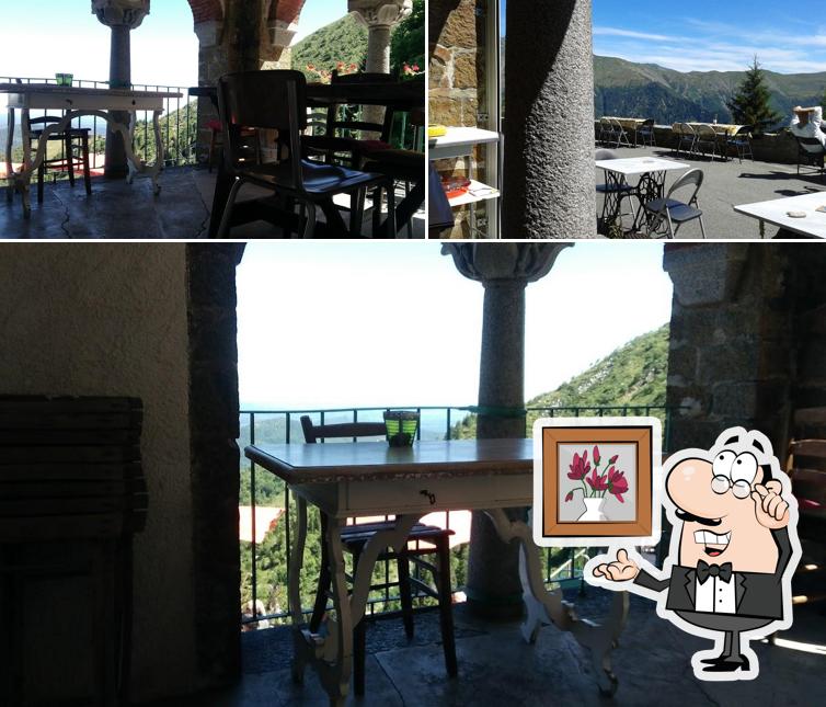 Siediti a un tavolo di Antica Locanda Galleria Rosazza
