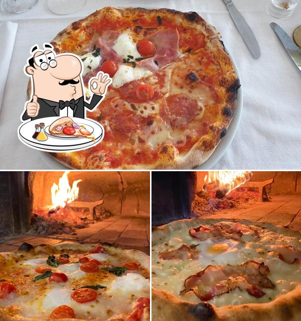A Lucina Ristorante Porto Cervo, puoi goderti una bella pizza