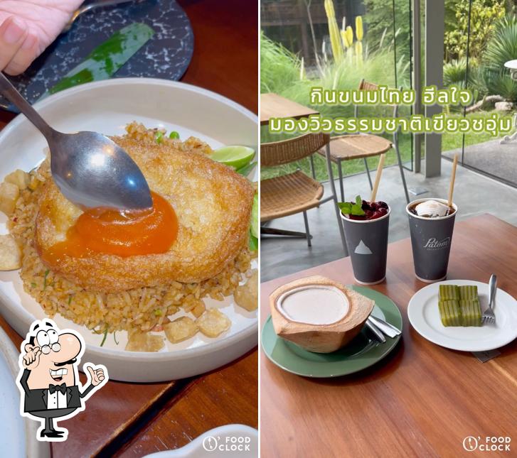 The interior of Food O'clock