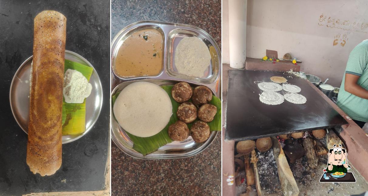 Food at Gagan Benne Dosa Hotel
