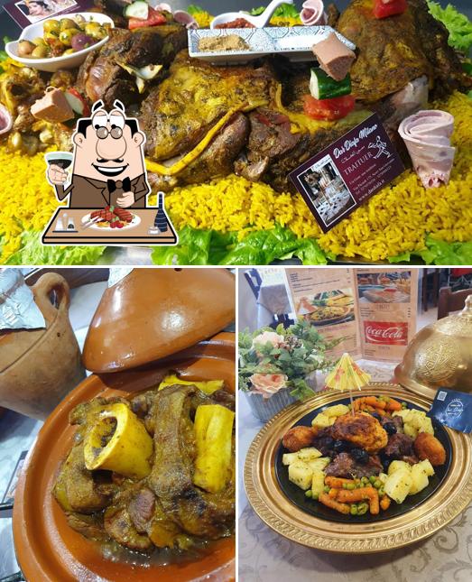 Ordina i piatti di carne a Dar Diafa