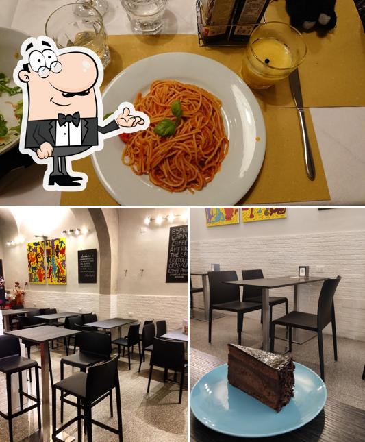 La foto di interni e cibo da Bar moderno snc