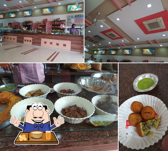 OM HAR BHOLE FARSAN - Top Snacks Shop, Sweet & Namkeen Shop, Farsan Shop, Patis Shop