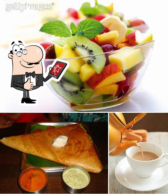 See this pic of Sumaatra Hotel -Vegetarian