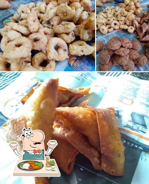 Fried calamari at Taj Samosa