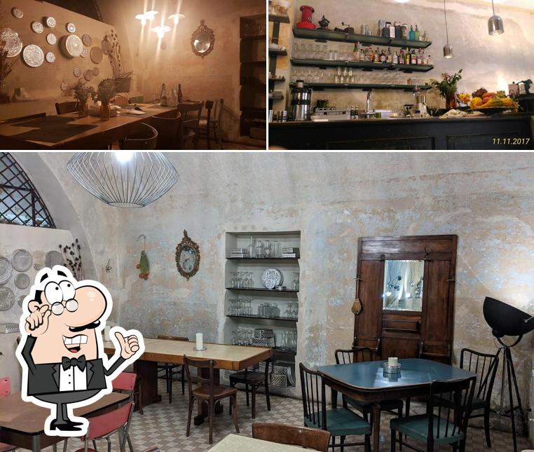 Siediti a un tavolo di Casa Delle Sementi
