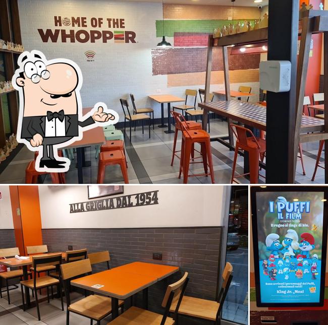 Gli interni di Burger King